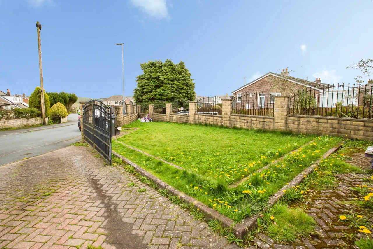 Illingworth Avenue, Halifax, HX2, photo 15