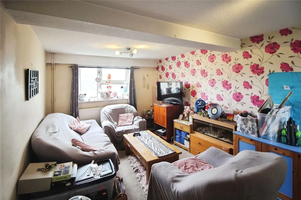 Pilgrims Way, Andover, Hampshire, SP10, photo 2