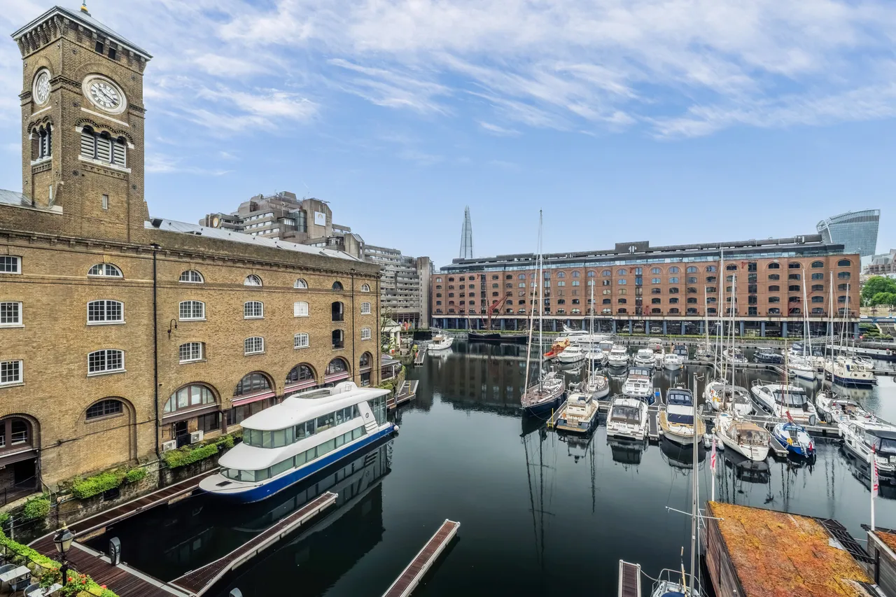 East Smithfield, London, E1W, photo 17