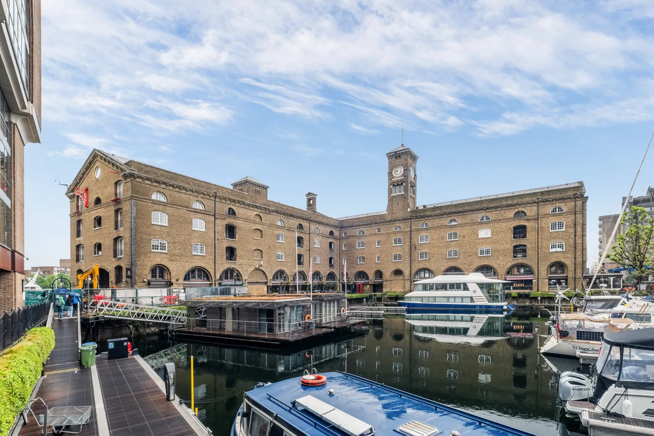 East Smithfield, London, E1W, photo 8
