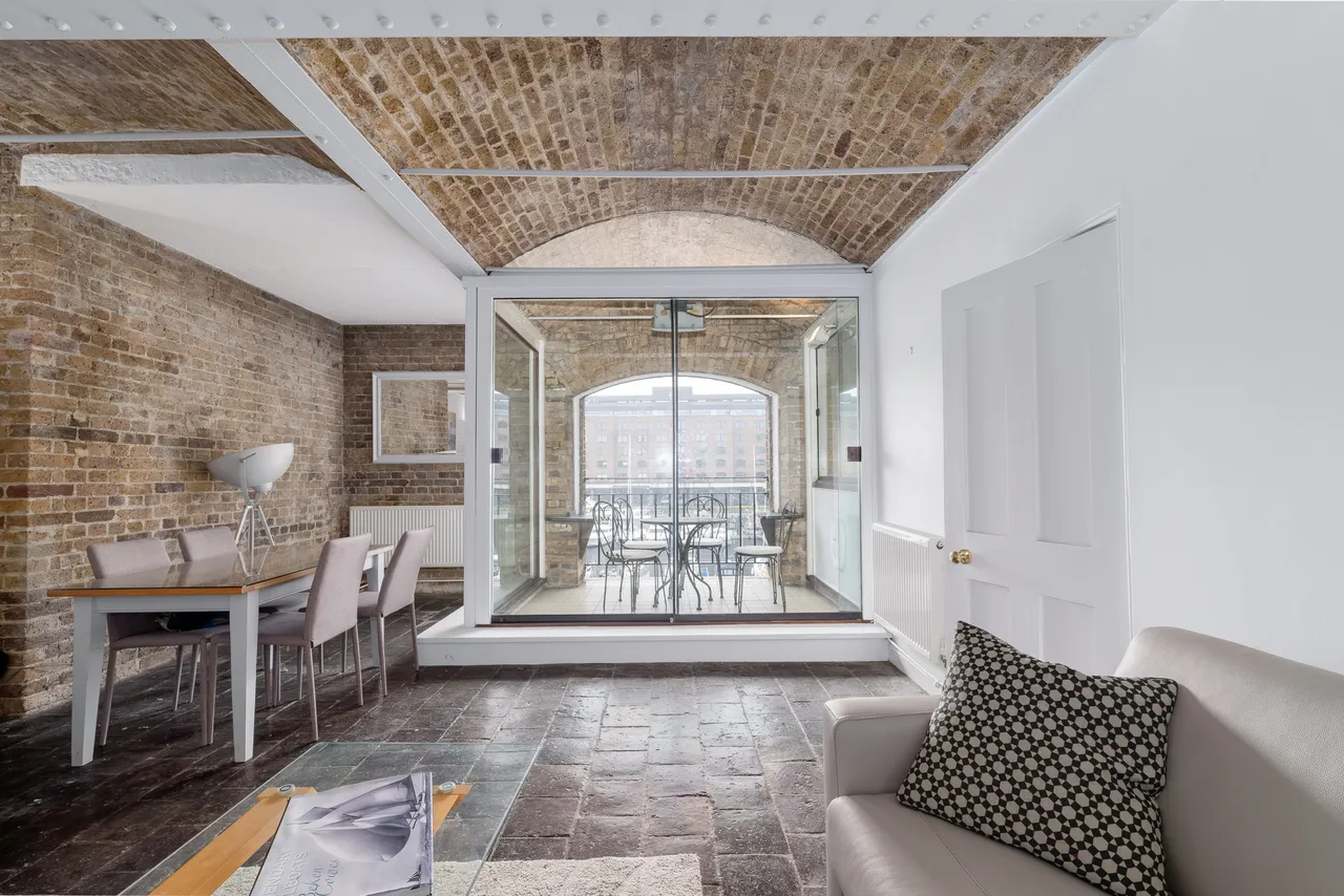 East Smithfield, London, E1W, photo 9