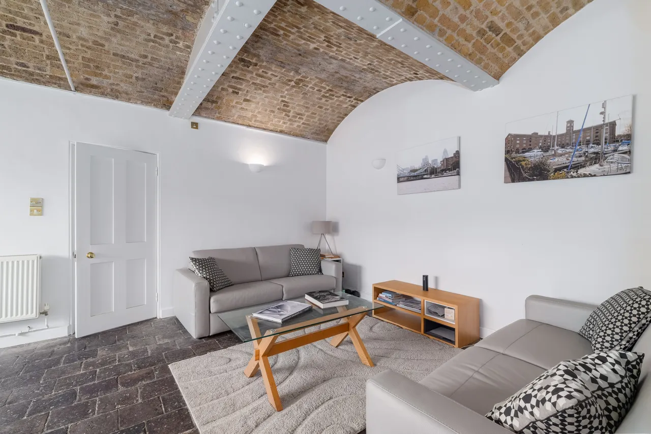 East Smithfield, London, E1W, photo 14