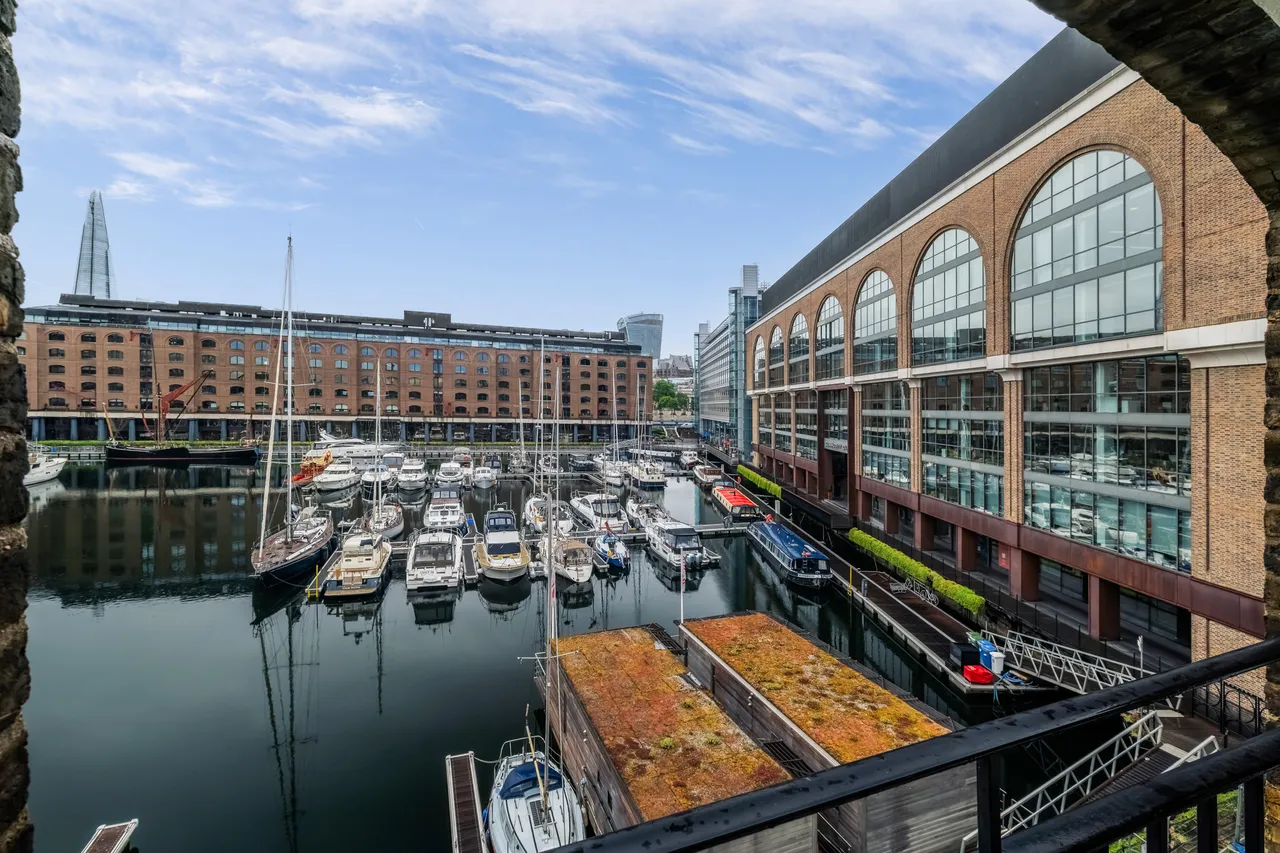 East Smithfield, London, E1W, photo 10