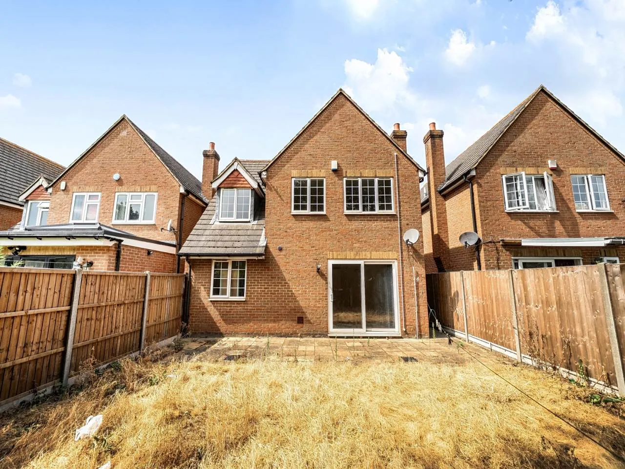 Clifford gardens, Hayes, UB3, photo 4
