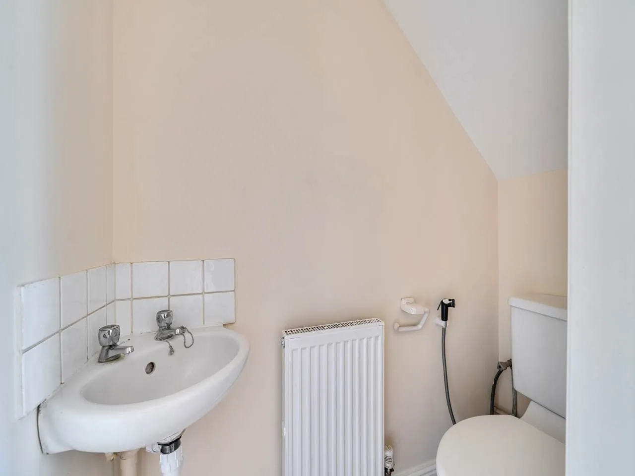 Clifford gardens, Hayes, UB3, photo 8