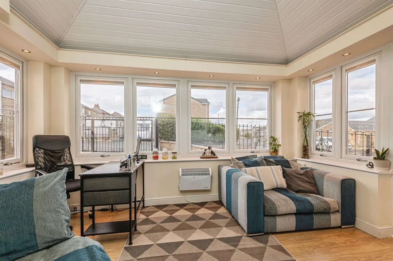 Wherwell Road, Brighouse, photo 6