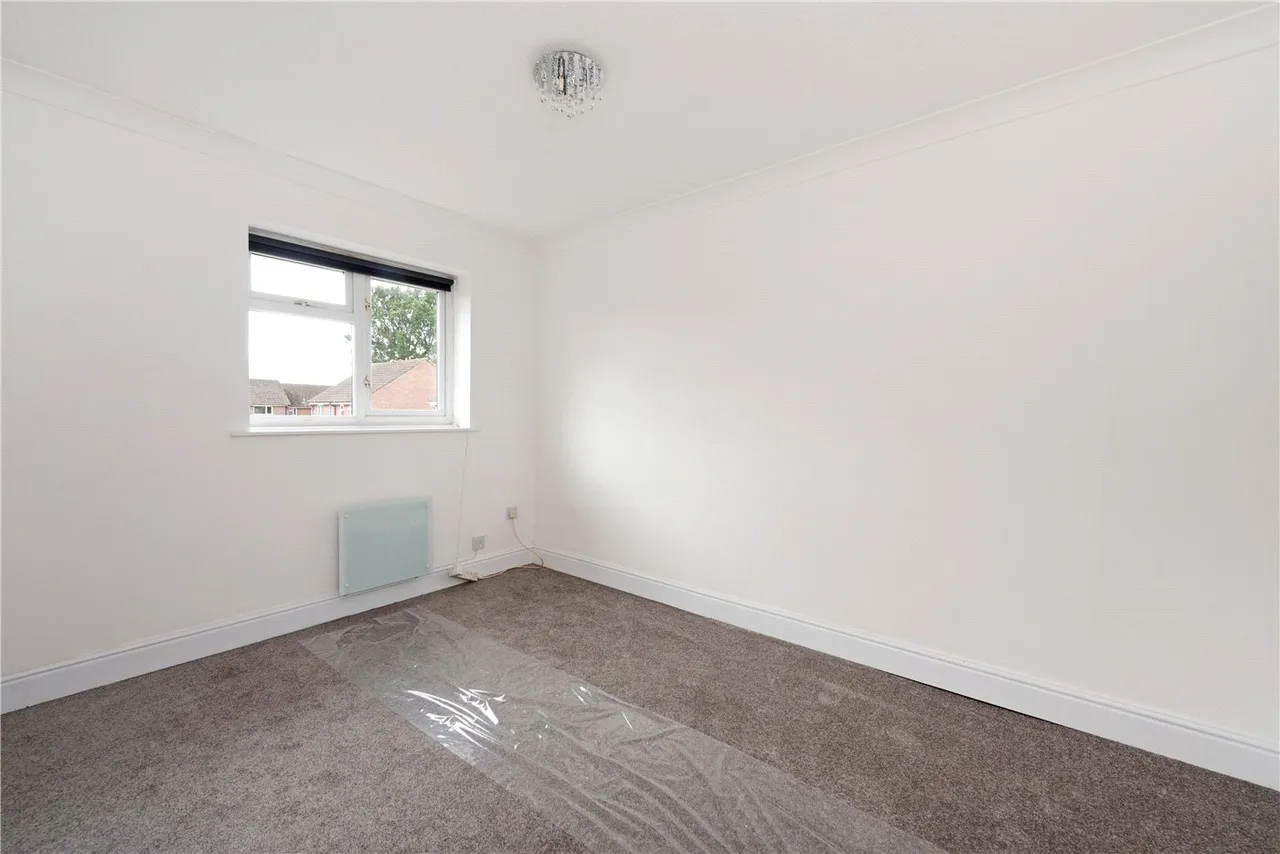 Thorn Close, Petersfield, Hampshire, GU31, photo 11