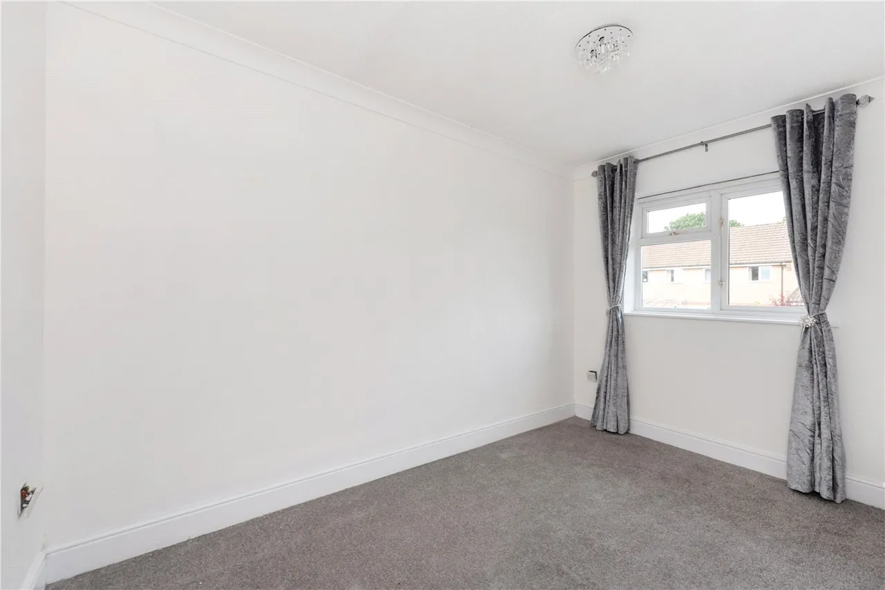 Thorn Close, Petersfield, Hampshire, GU31, photo 9