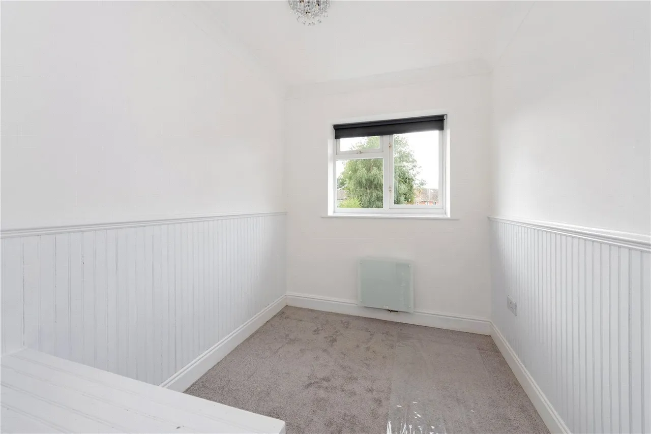 Thorn Close, Petersfield, Hampshire, GU31, photo 10