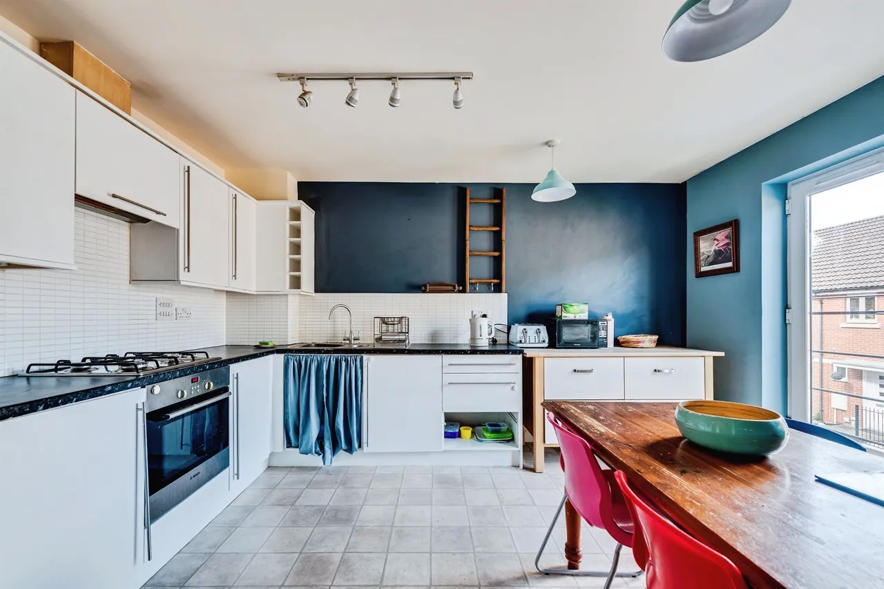 Pasteur Drive, Swindon, SN1, photo 4