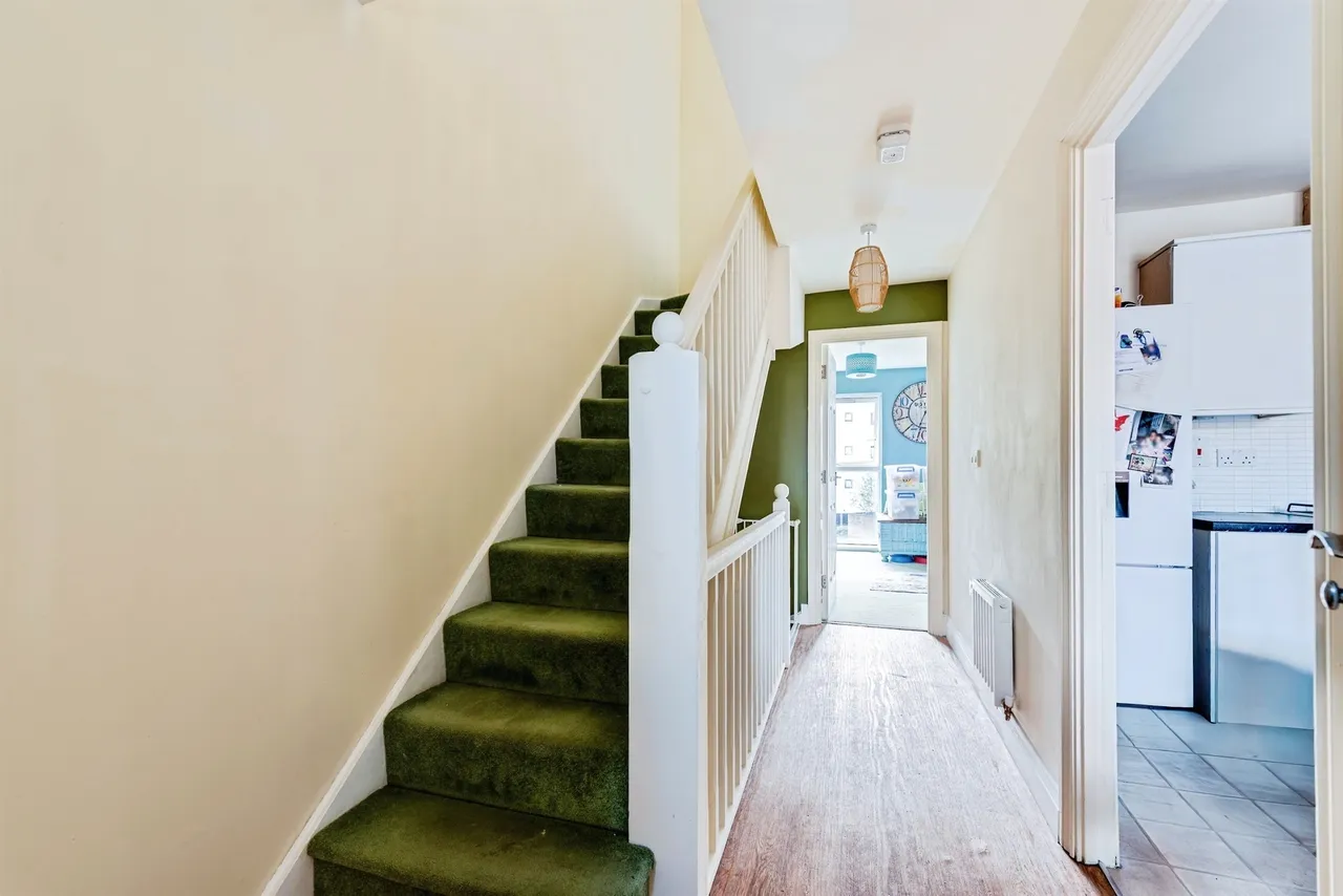 Pasteur Drive, Swindon, SN1, photo 11