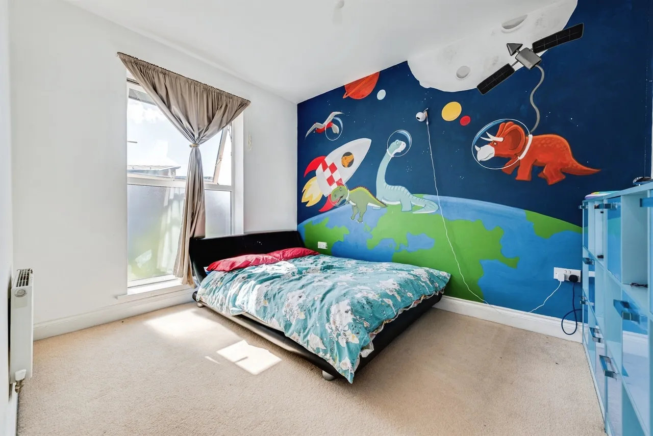 Pasteur Drive, Swindon, SN1, photo 14