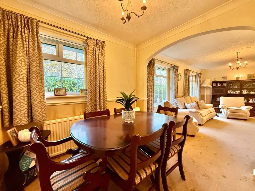 Heuthwaite Avenue, LS22, photo 7