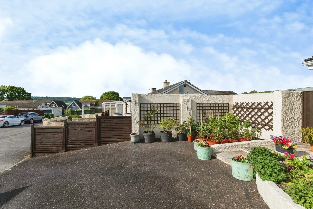 Brunenburg Way, Axminster, EX13, photo 20