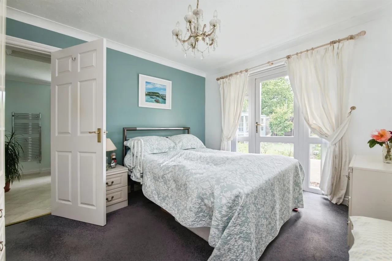 Brunenburg Way, Axminster, EX13, photo 11