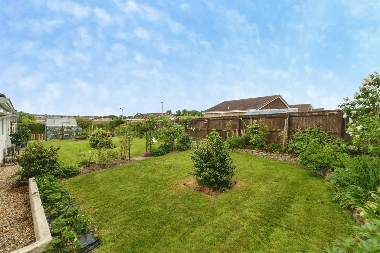 Brunenburg Way, Axminster, EX13, photo 16