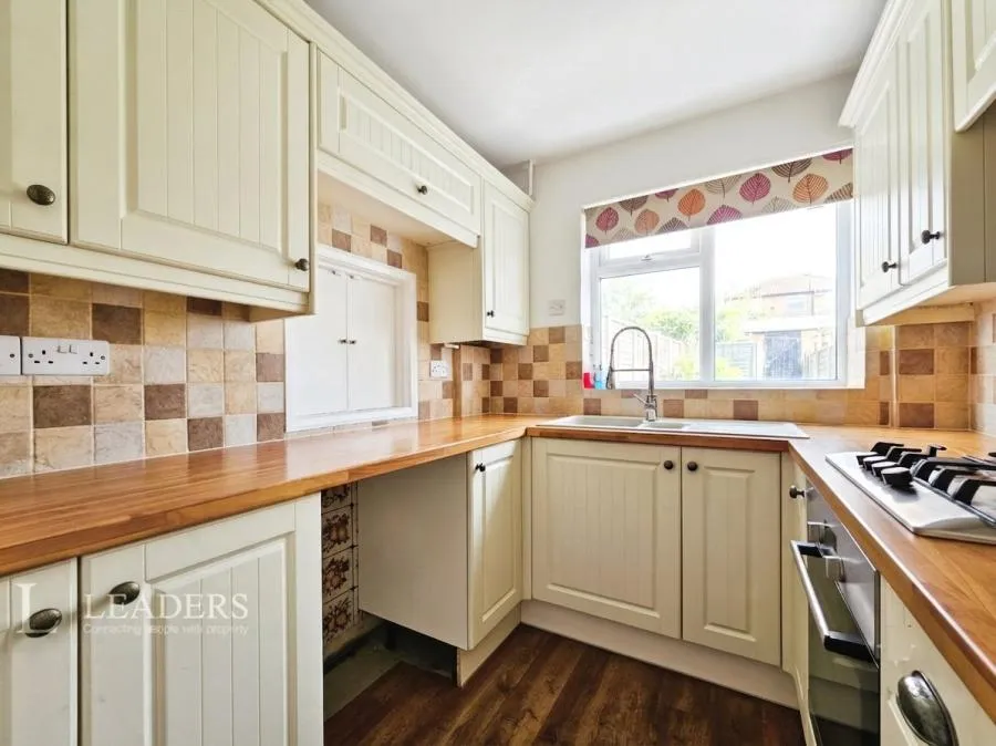 Nether Court, Halstead, CO9, photo 3
