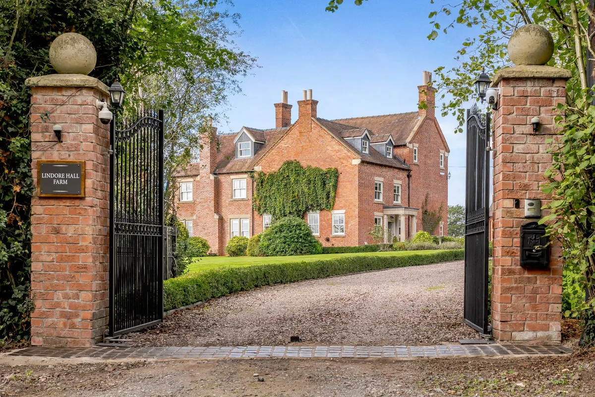 Broadhill, Gnosall, ST20, photo 42