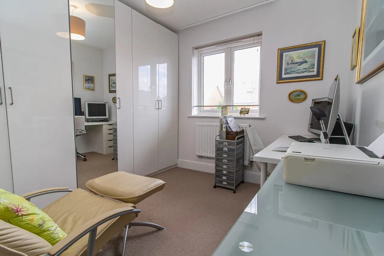 Willowbourne, Fleet, GU51 5BP, photo 10