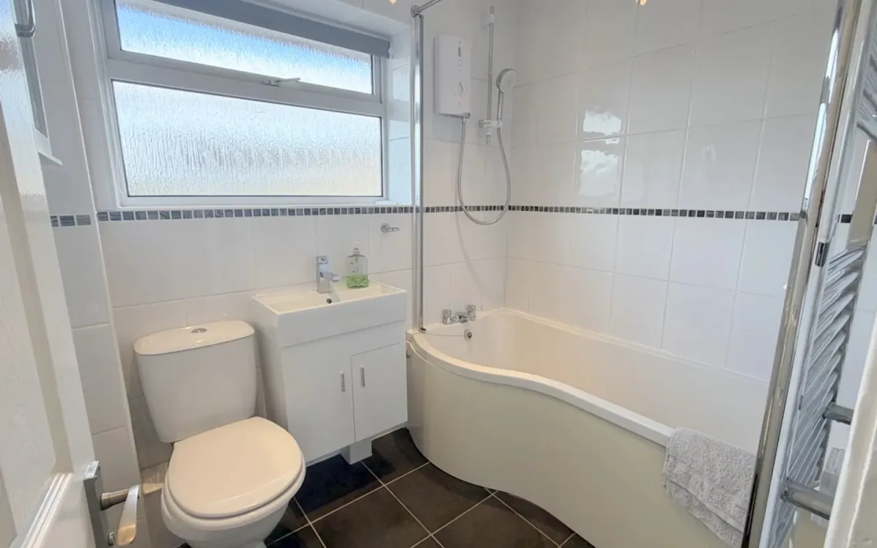 Dawlish Drive, Bedford MK40 3AU, photo 6