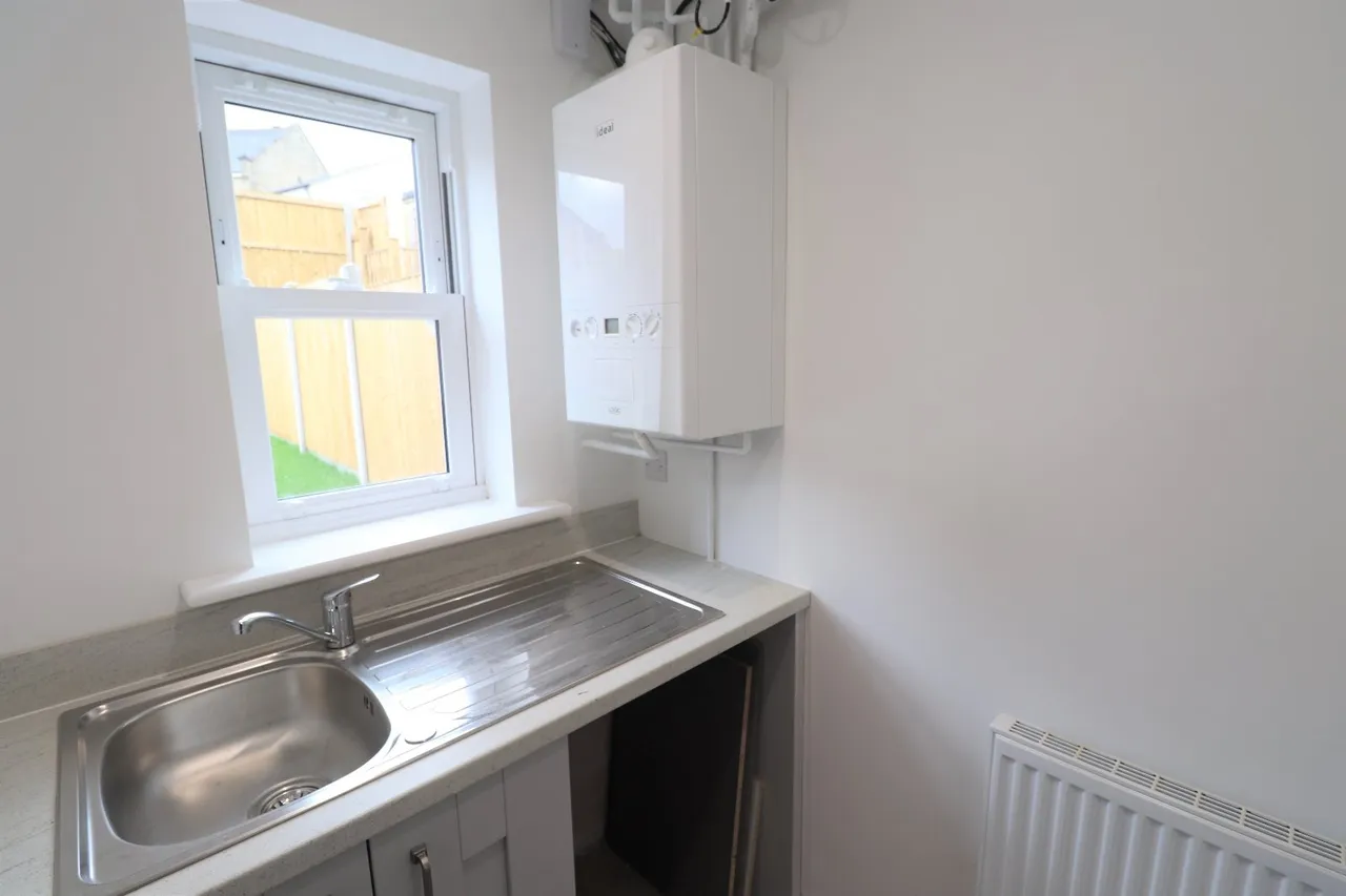 Fartown, Pudsey, LS28, photo 5