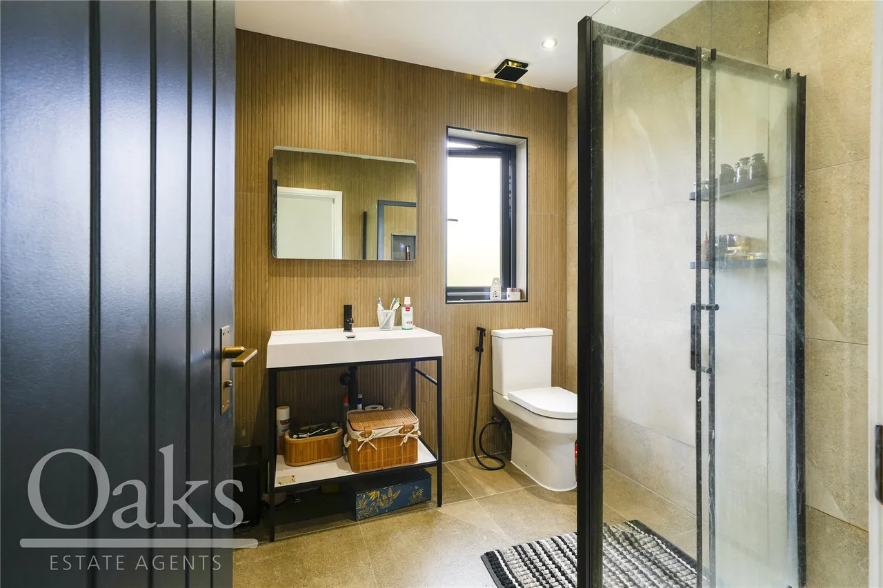 Stanford Road, Norbury, SW16, photo 11