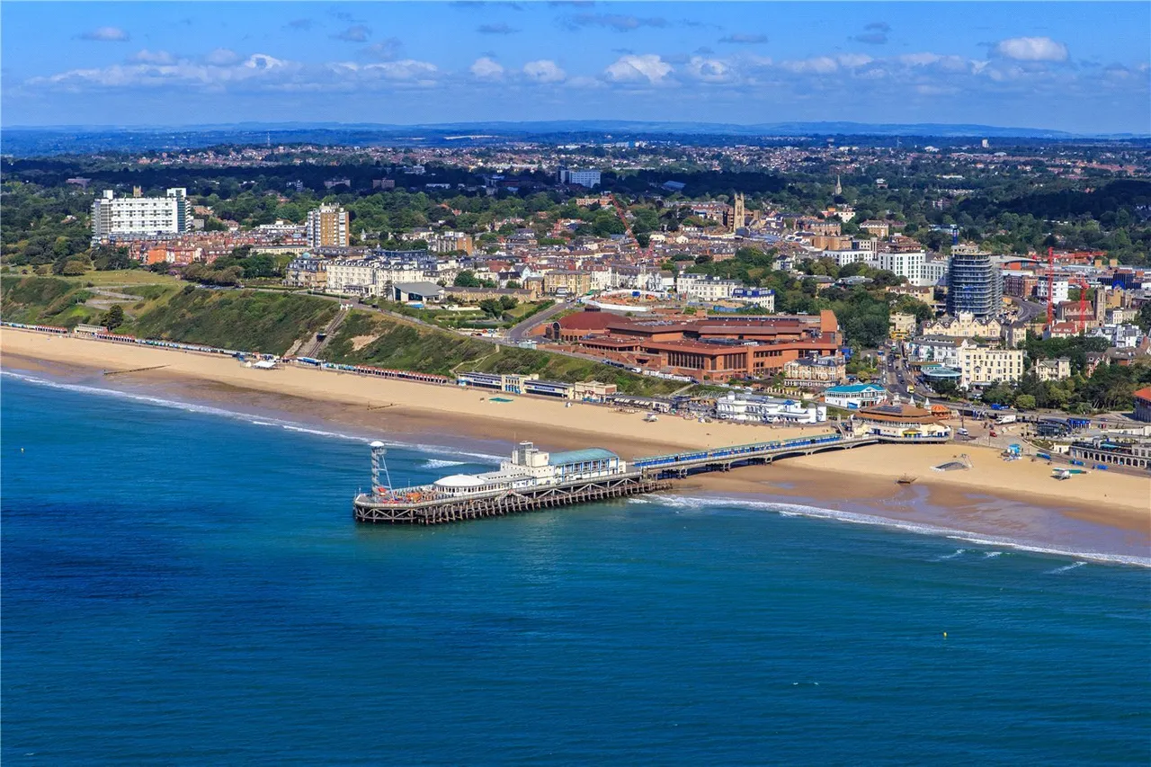 Poole Road, Bournemouth, BH4, photo 3