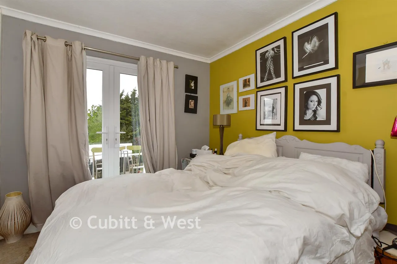 Greenfield Crescent, Patcham, BN1, photo 7