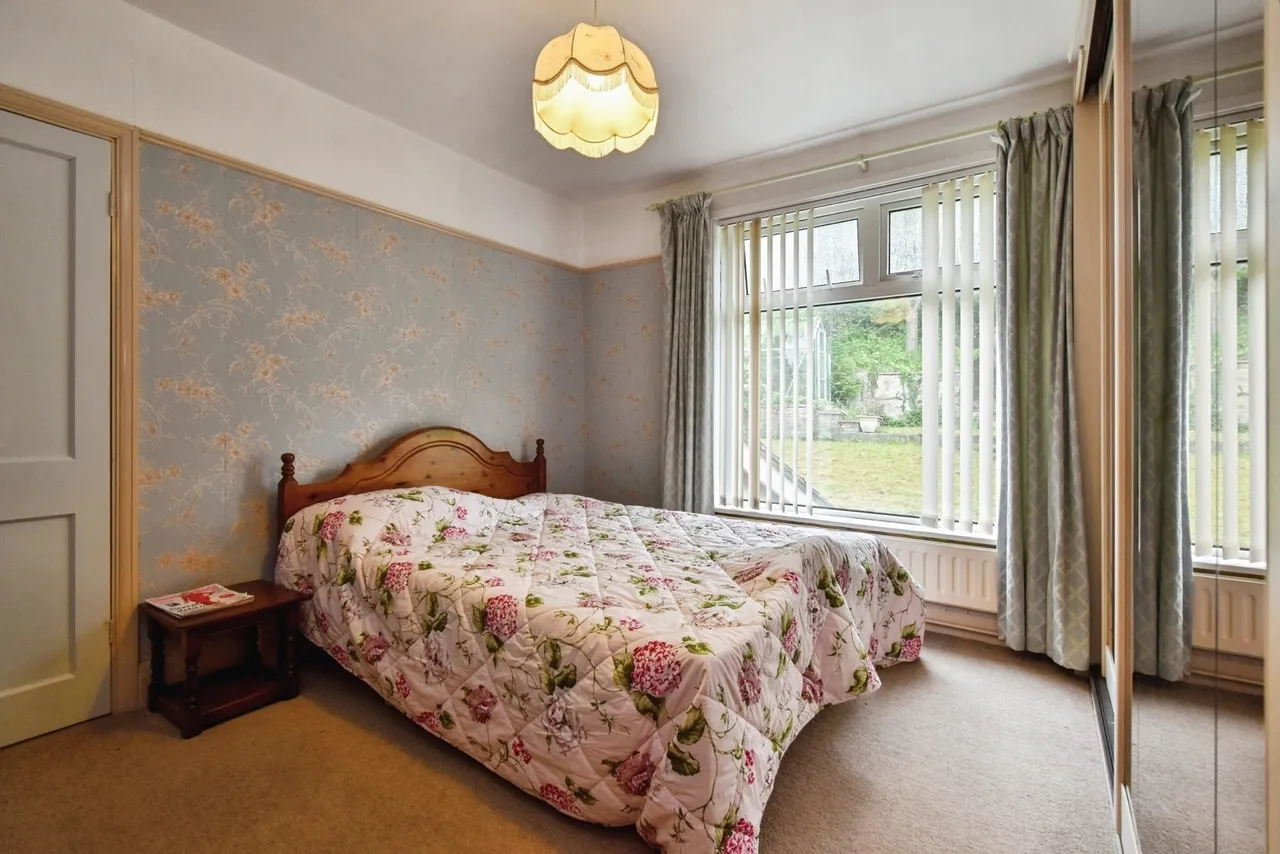 Ynys Y Mond Road, Glais, SA7, photo 10