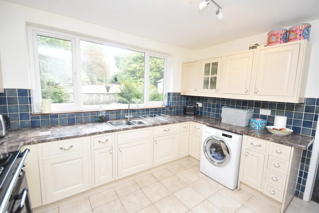 Brook Road, Whitchurch, photo 6
