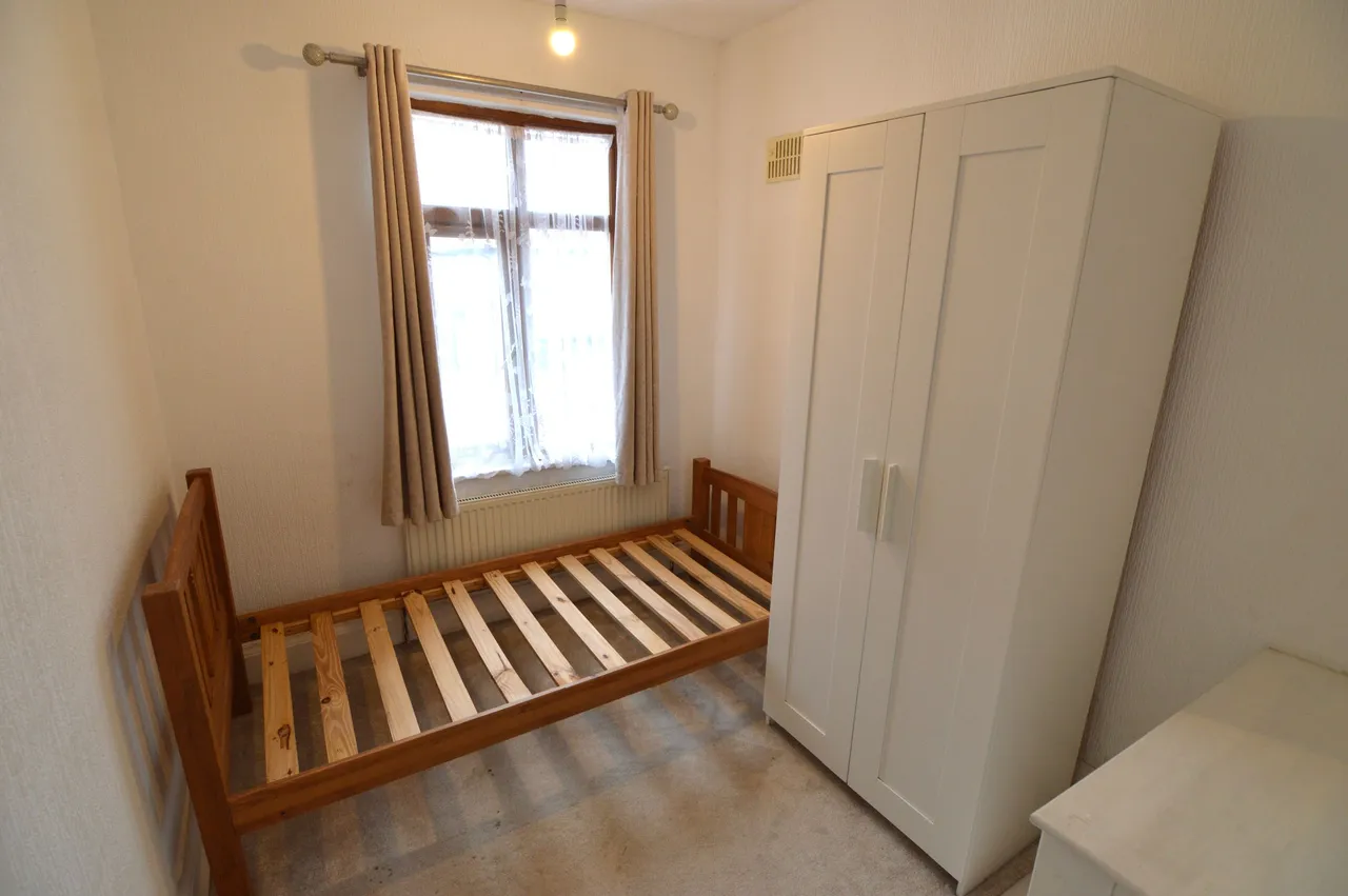 Chandos Street, Nuneaton, CV11, photo 10