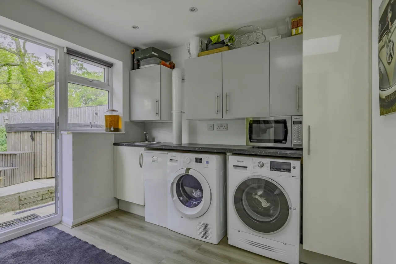 Oakleaze, Minety, SN16, photo 14