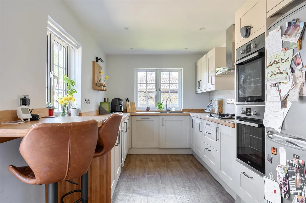 Westwells, Neston, SN13, photo 2