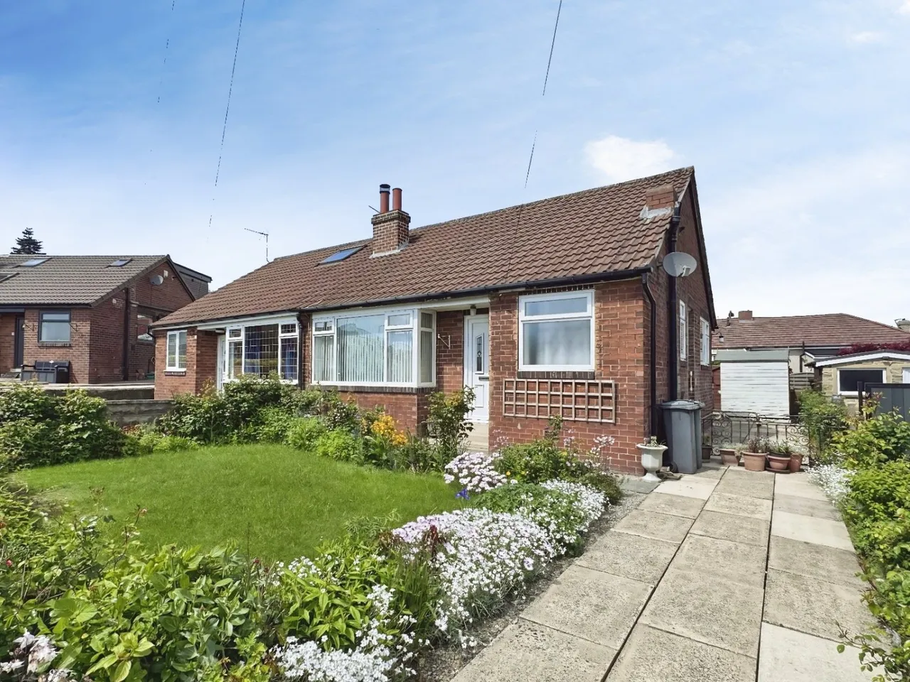 2 bed house for sale, Mazebrook Crescent, Drub, BD19