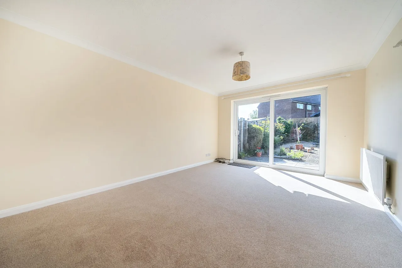 Ravelin Close, Crondall, Farnham, GU10 5PS, photo 7