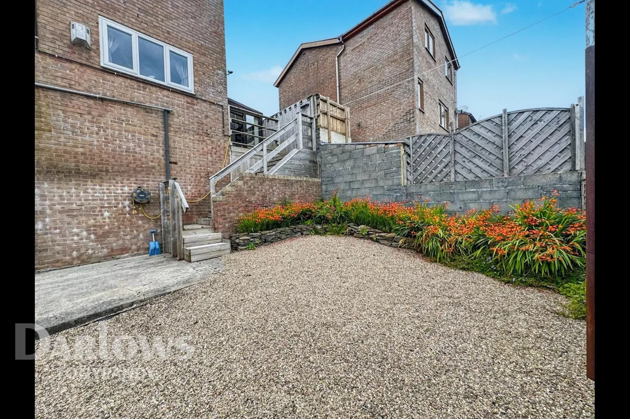 Rhondda Fechan Farm Ferndale, CF43, photo 20