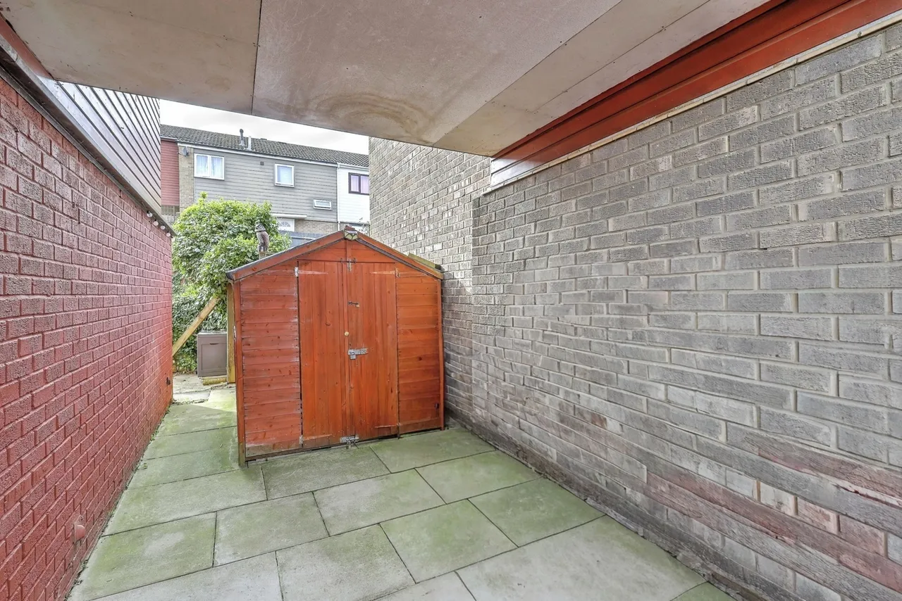 Far Meadow Court, Northampton, Northamptonshire, NN3, photo 16