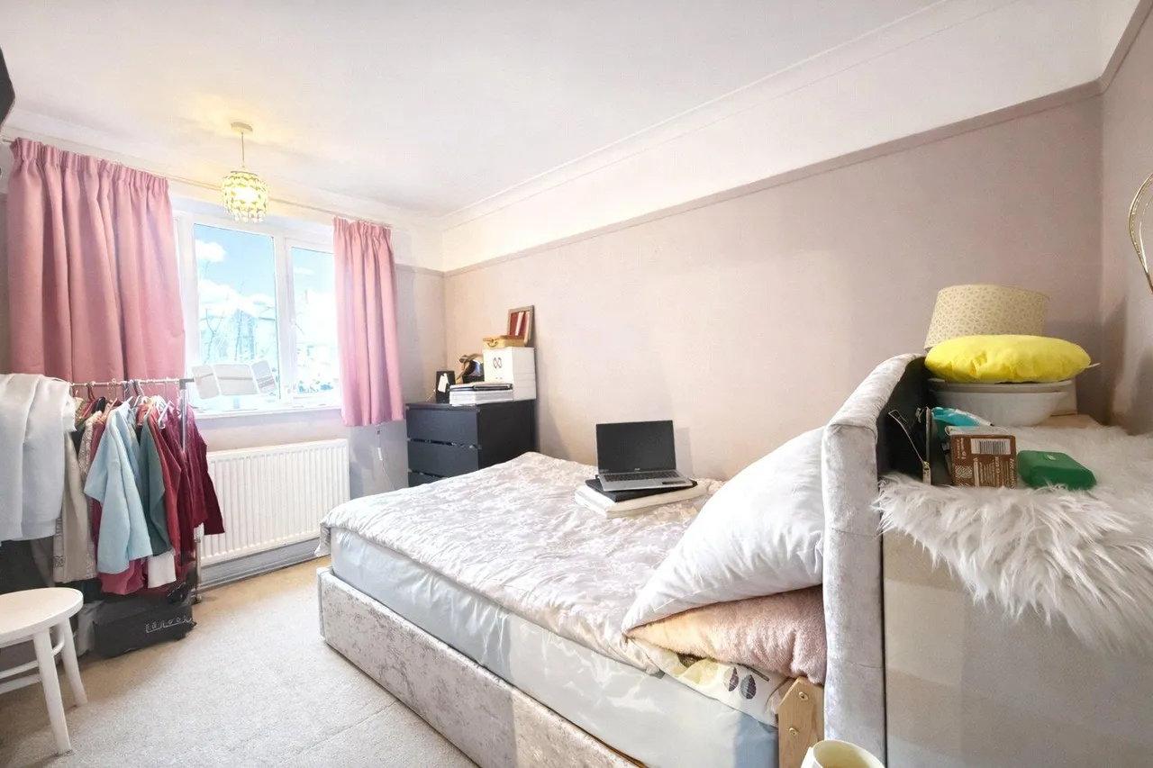 Lee High Road, London, SE13, photo 6