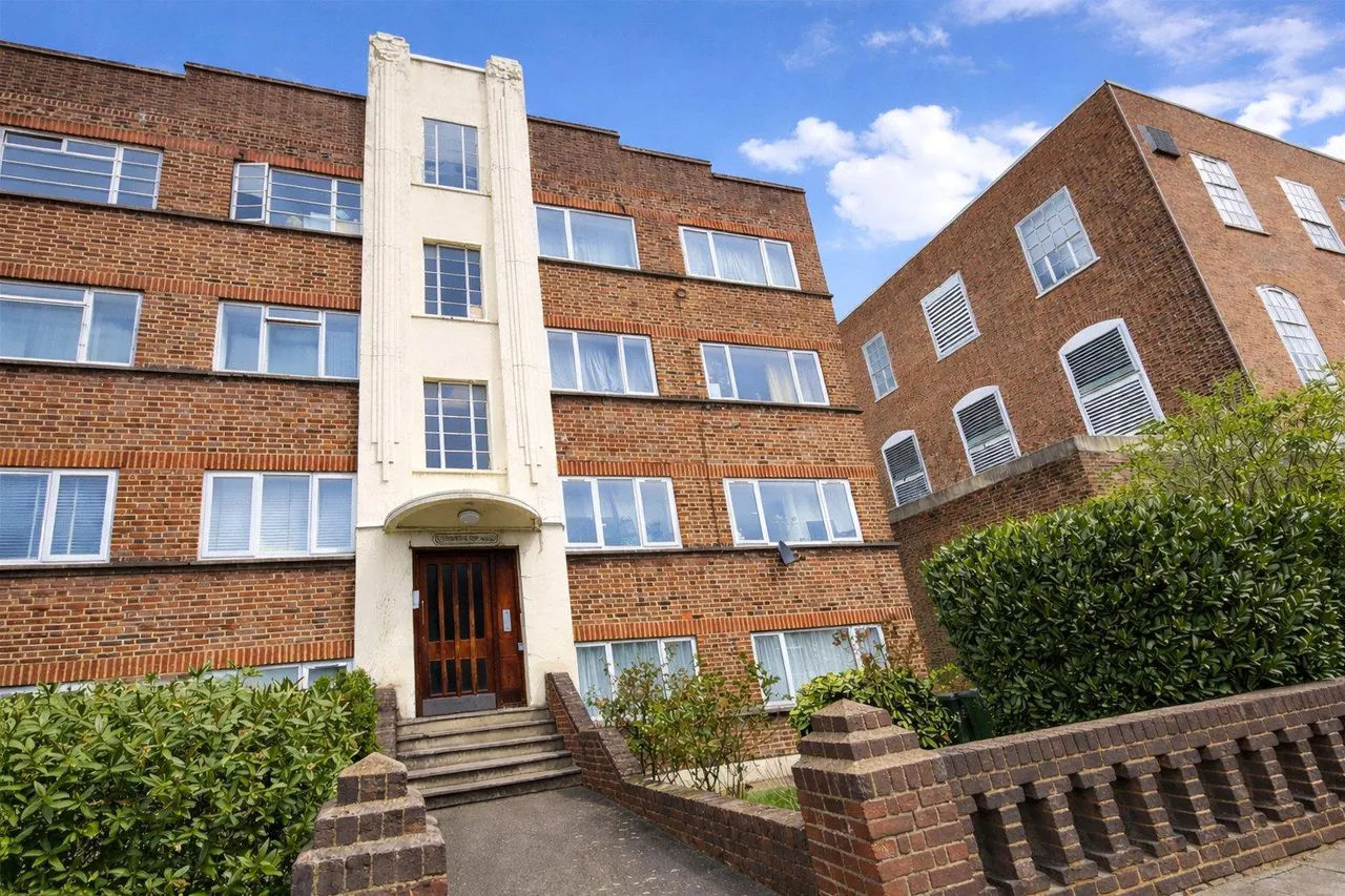 Lee High Road, London, SE13, photo 12