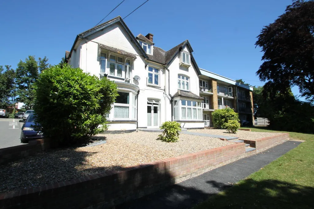 The Approach, Orpington, BR6, photo 2