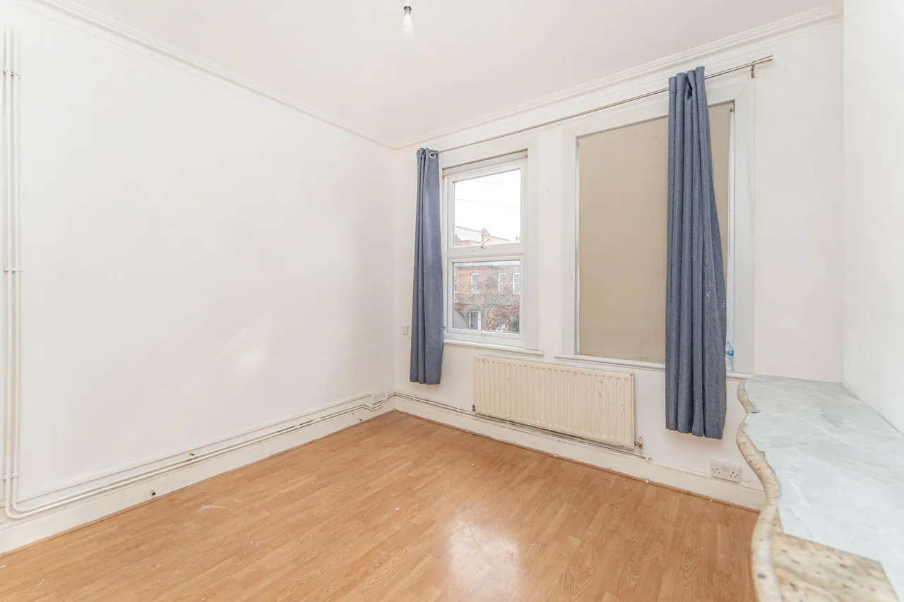 Gladstone Avenue, Wood Green, N22, photo 9