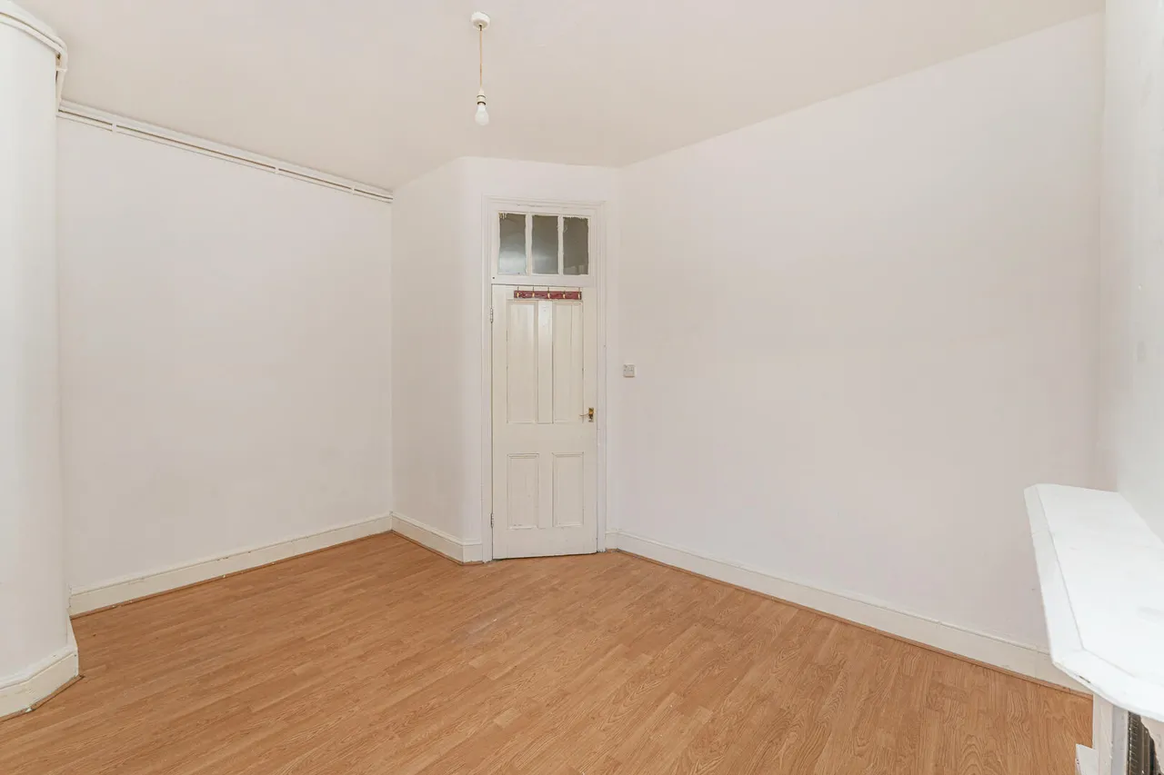 Gladstone Avenue, Wood Green, N22, photo 5