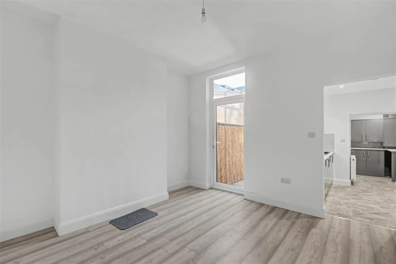 Collington Street, Beeston, NG9, photo 3