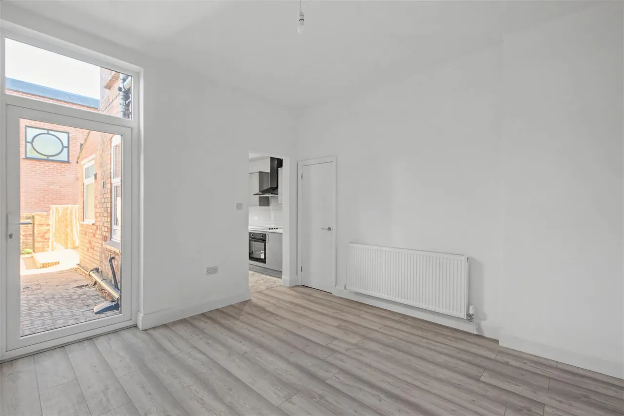 Collington Street, Beeston, NG9, photo 5