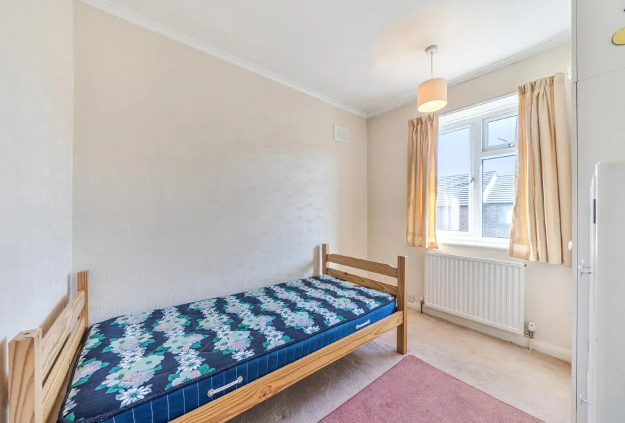 St. Johns Road, Carshalton, SM5, photo 6