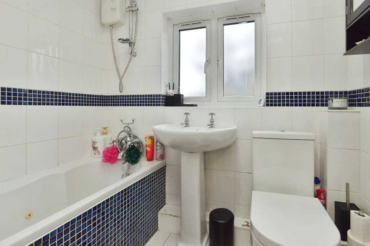 Sutton Court, Emerson Valley, MK4, photo 12