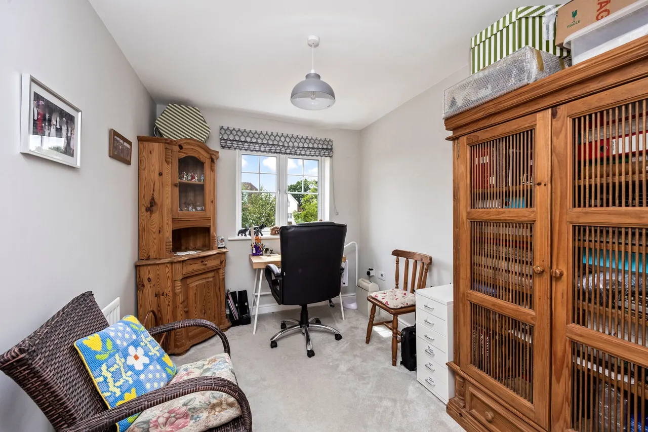 Firs Close, Horsham, RH12, photo 19