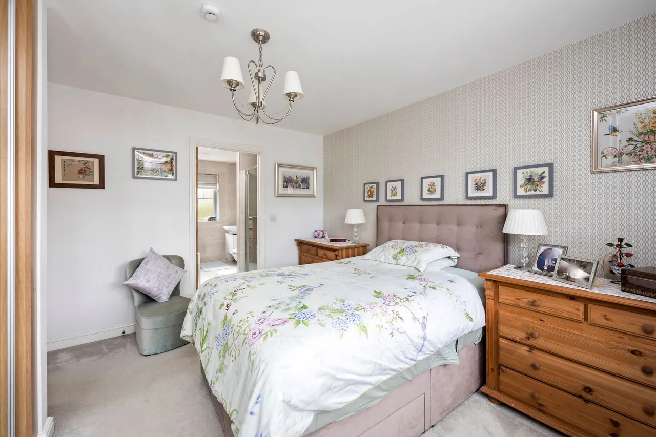 Firs Close, Horsham, RH12, photo 16