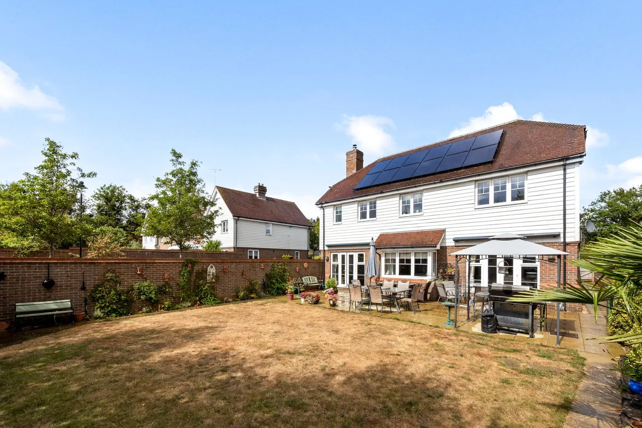 Firs Close, Horsham, RH12, photo 4