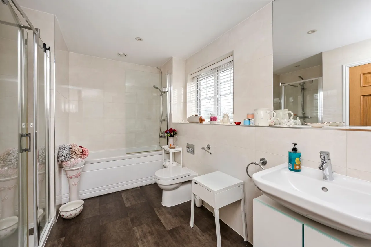 Firs Close, Horsham, RH12, photo 21